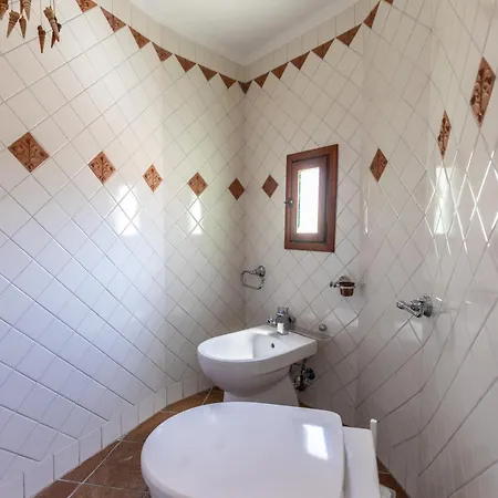 La Palommella ماسّا لوبْرينسِ